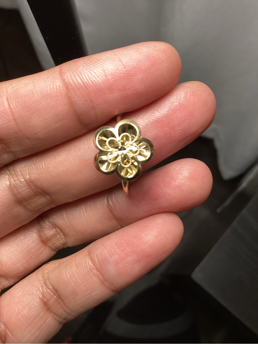 Ross-Simons US star Gold marking diamond cut Flower ring